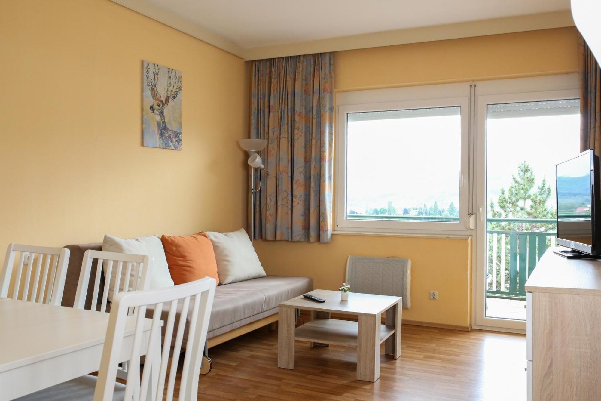 Self-Check In Apartmenthotel Seeglueck Pörtschach am Wörthersee Zewnętrze zdjęcie