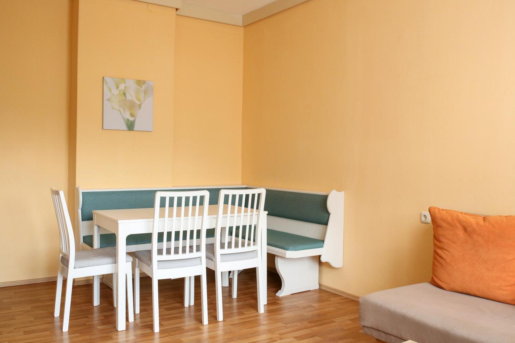 Self-Check In Apartmenthotel Seeglueck Pörtschach am Wörthersee Zewnętrze zdjęcie