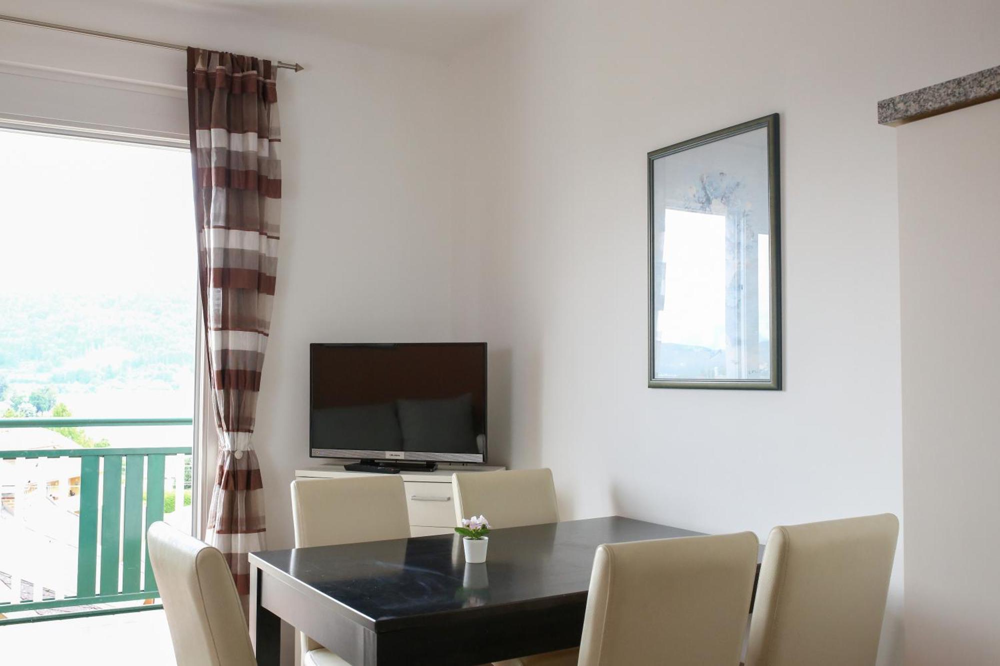 Self-Check In Apartmenthotel Seeglueck Pörtschach am Wörthersee Zewnętrze zdjęcie